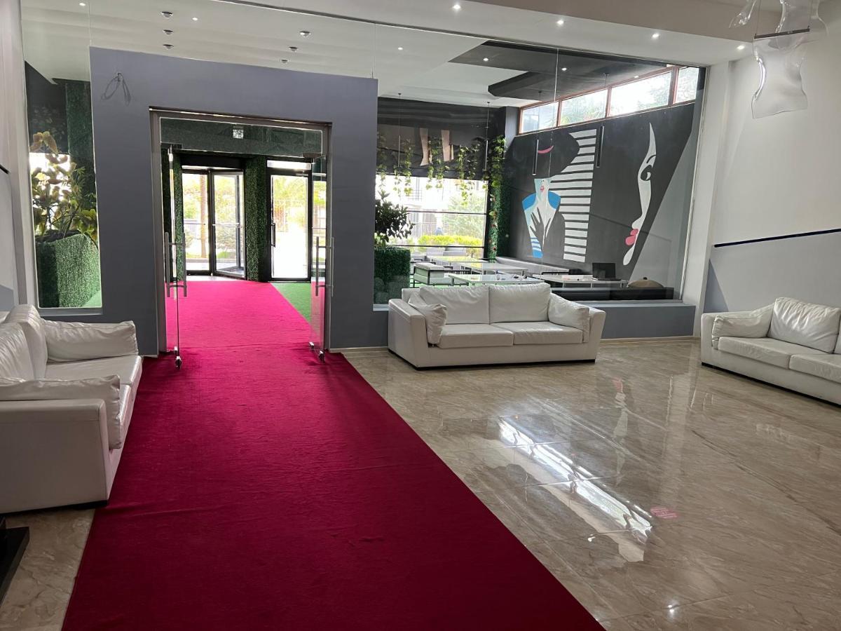 Kent Hotel Kobuleti Bagian luar foto