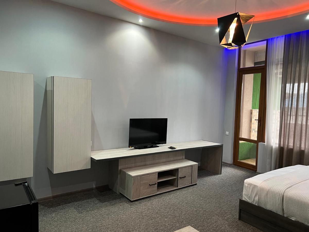 Kent Hotel Kobuleti Bagian luar foto