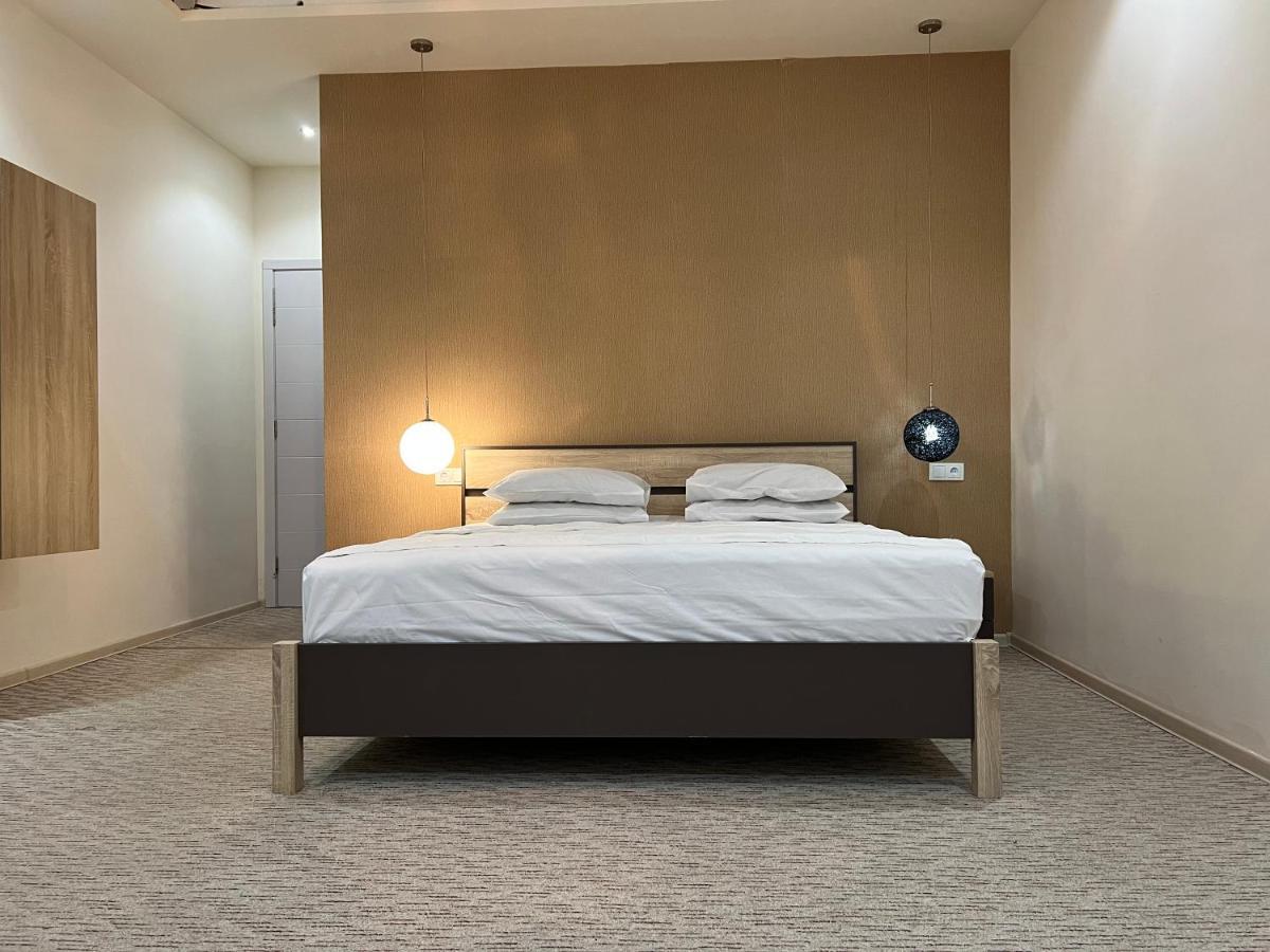 Kent Hotel Kobuleti Bagian luar foto