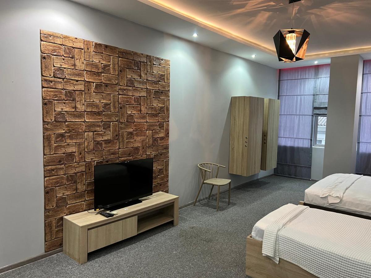 Kent Hotel Kobuleti Bagian luar foto