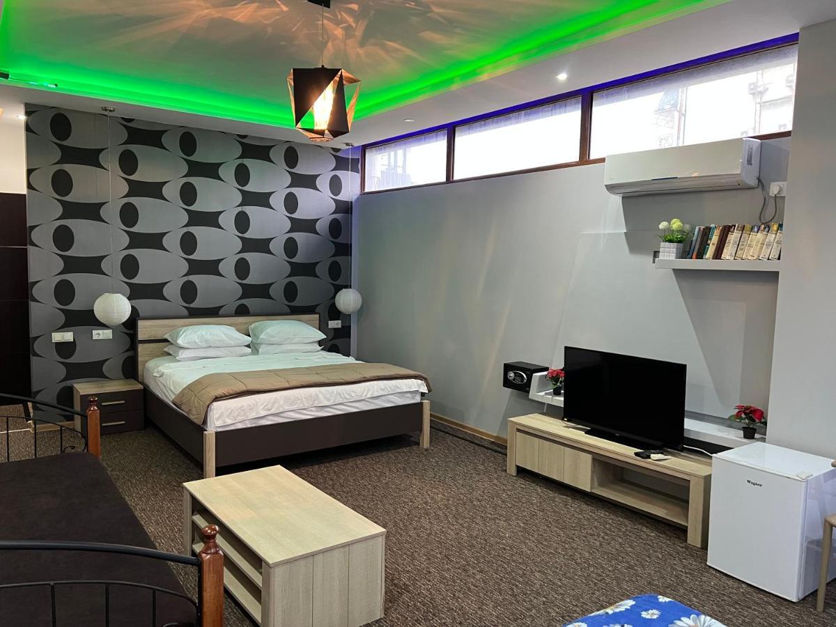 Kent Hotel Kobuleti Bagian luar foto
