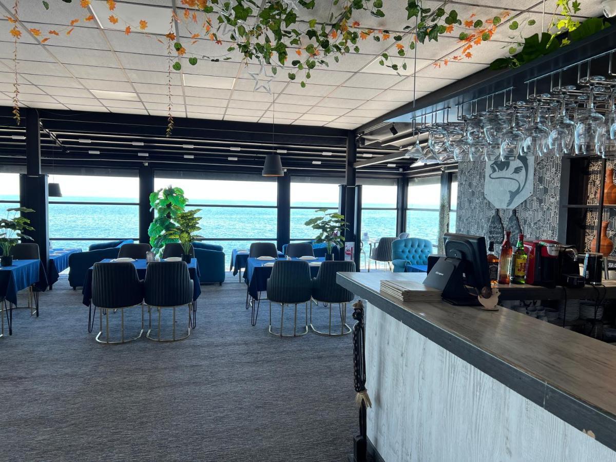 Kent Hotel Kobuleti Bagian luar foto
