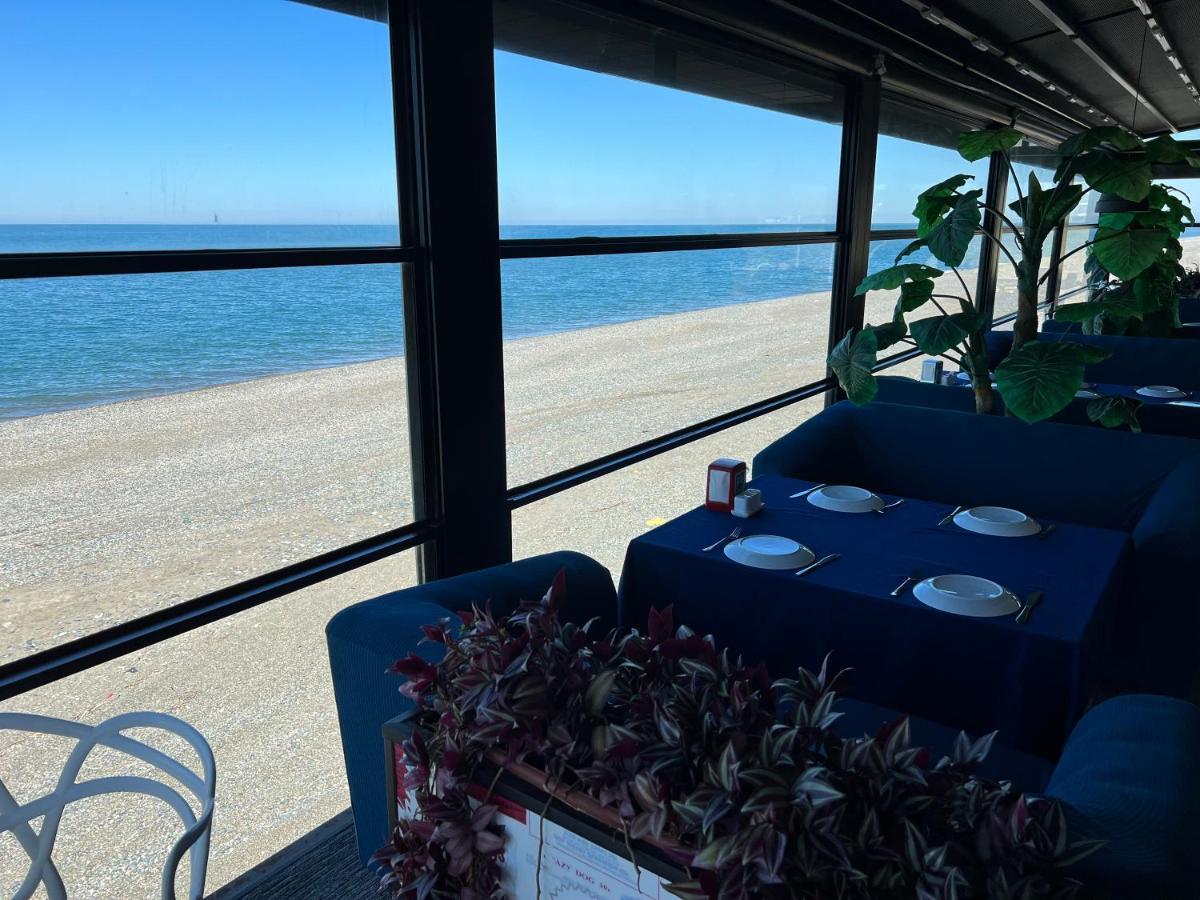 Kent Hotel Kobuleti Bagian luar foto