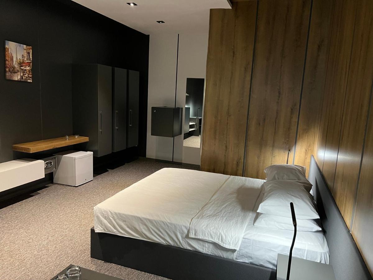 Kent Hotel Kobuleti Bagian luar foto